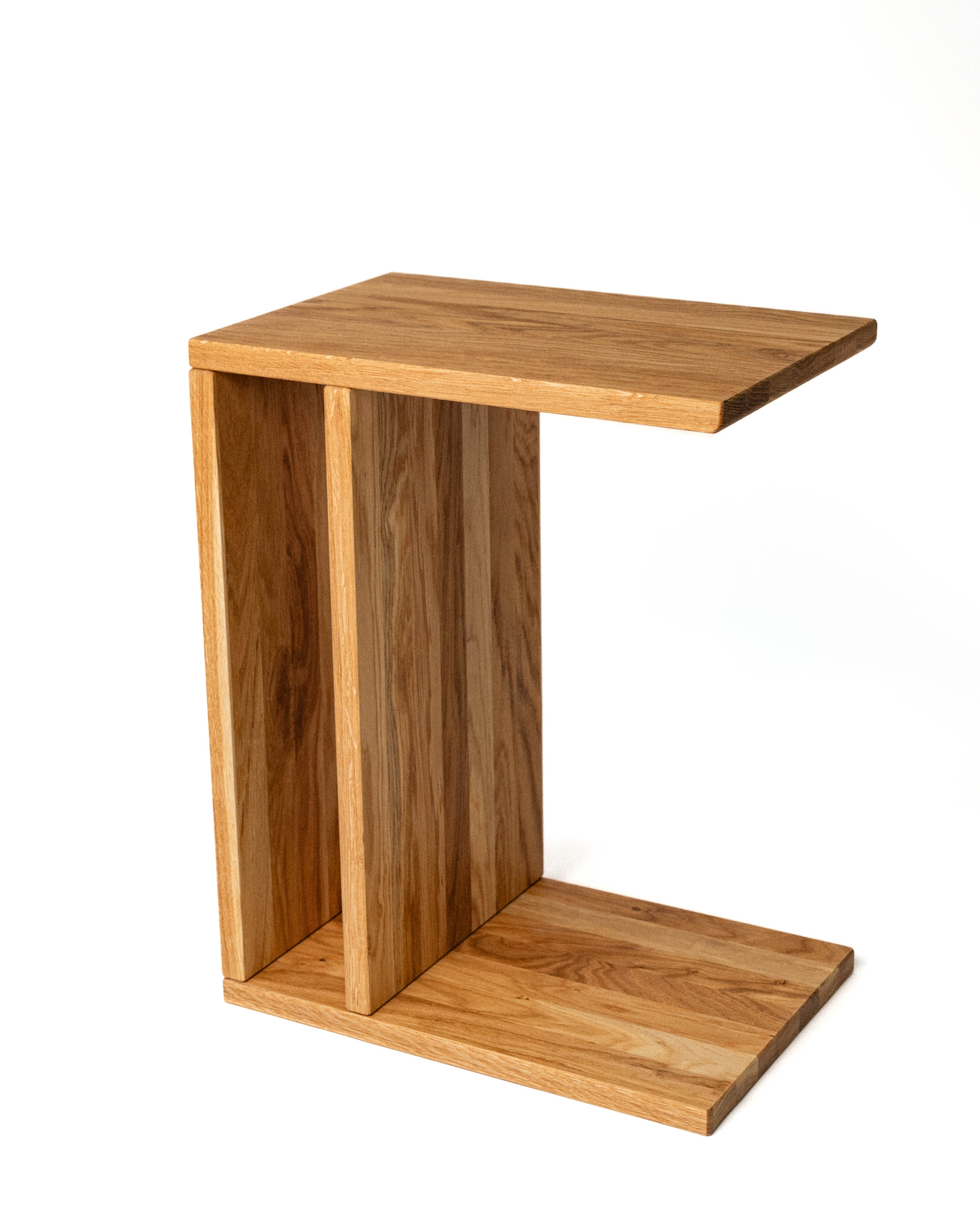 Stolik boczny 01 Dabov – stolik do salonu z litego drewna, dąb i olcha